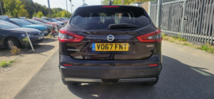 2017 Nissan Qashqai 1.6 Dci Tekna in Black — image 4
