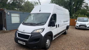 2023 Peugeot Boxer 2.2 Bluehdi 435 Professional Premium + L4 H3 Euro 6 (s/s) 5dr in White — image 2