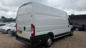 2023 Peugeot Boxer 2.2 Bluehdi 435 Professional Premium + L4 H3 Euro 6 (s/s) 5dr in White — image 4