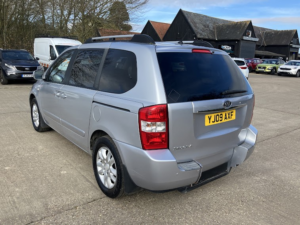 2009 Kia Sedona 2.9 Crdi Ts Wheel Chair Vehicle in Silver — image 5