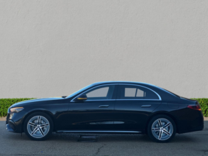 2024 Mercedes-Benz E Class 2.0 E300e 25.4kwh Amg Line (advanced) Saloon 4dr Petrol Plug-In Hybrid G-Tronic Euro 6 (s/s) (313 Ps) in Black — image 4