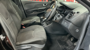 2015 Renault Clio 0.9 Dynamique Nav Tce 90 Black 5dr Low Tax+satnav+cruise in Black — image 6