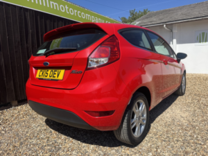 2015 Ford Fiesta 1.3 Zetec in Red — image 6