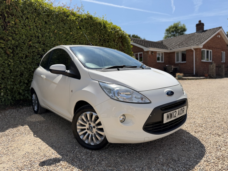 2012 Ford Ka 1.2 Zetec in White — image 1