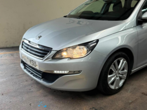 2017 Peugeot 308 Sw 1.6 Bluehdi Active Euro 6 (s/s) 5dr in Silver — image 2