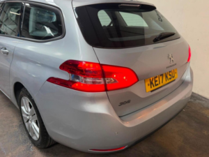 2017 Peugeot 308 Sw 1.6 Bluehdi Active Euro 6 (s/s) 5dr in Silver — image 6