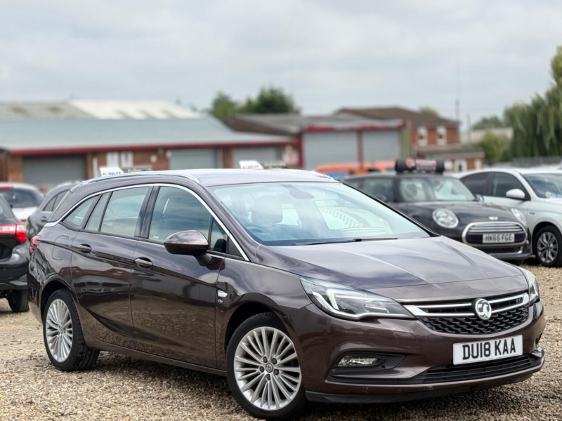 2018 Vauxhall Astra 1.4i Elite Nav Sports Tourer Euro 6 5dr in Brown — image 1