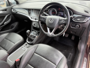2018 Vauxhall Astra 1.4i Elite Nav Sports Tourer Euro 6 5dr in Brown — image 2