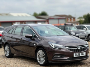 2018 Vauxhall Astra 1.4i Elite Nav Sports Tourer Euro 6 5dr in Brown — image 6