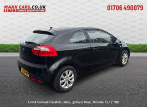 2015 Kia Rio 1.3 Vr7 in Black — image 3