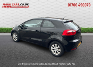 2015 Kia Rio 1.3 Vr7 in Black — image 4