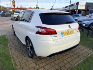 2017 Peugeot 308 1.2 Puretech Gt Line Euro 6 (s/s) 5dr in White — image 4