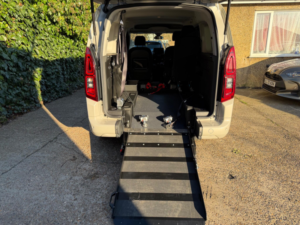 2022 Vauxhall Combo Life Se Xl S/s Wav Conversion in Grey — image 2