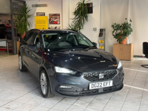 2022 SEAT Leon 1.0 Etsi Mhev Se Dynamic in Grey — image 2