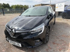 2019 Renault Clio 1.0 Tce Iconic Euro 6 (s/s) 5dr in Black — image 3
