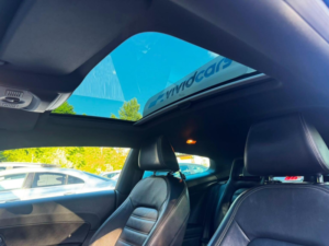 2011 Volkswagen Scirocco 2.0 Tdi Bluemotion Tech Gt Euro 5 (s/s) 3dr in Red — image 3