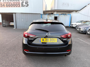 2018 Mazda Mazda3 1.5 Skyactiv-D Sport Nav Euro 6 (s/s) 5dr in Black — image 5