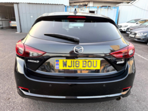 2018 Mazda Mazda3 1.5 Skyactiv-D Sport Nav Euro 6 (s/s) 5dr in Black — image 6