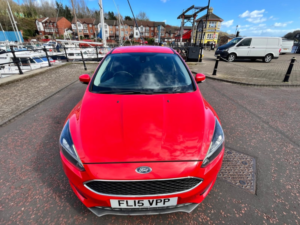 2015 Ford Focus 1.0 T Ecoboost Zetec in Red — image 4