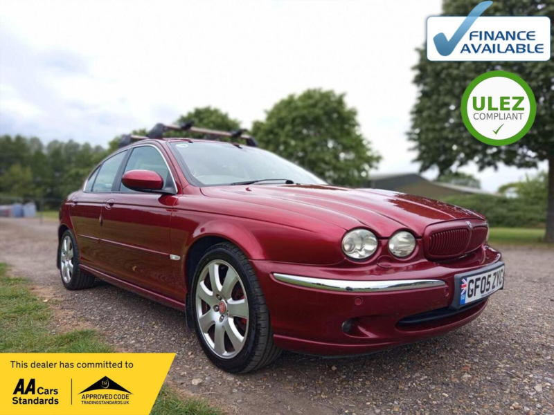 2005 Jaguar X-Type 2.5 V6 Se (awd) 4dr in Red — image 1