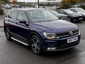 2017 Volkswagen Tiguan 2.0 Tdi Se Navigation in Blue — image 4