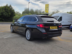 2023 BMW 5 Series 2.0 530e 12kwh Se Touring Steptronic Euro 6 (s/s) 5dr in Black — image 5