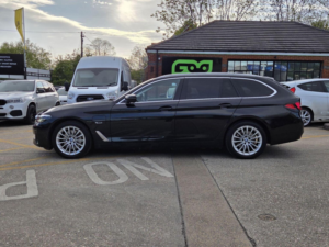 2023 BMW 5 Series 2.0 530e 12kwh Se Touring Steptronic Euro 6 (s/s) 5dr in Black — image 6