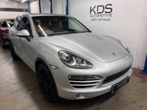 2013 Porsche Cayenne 3.0 Td V6 in Silver — image 3