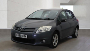 2010 Toyota Auris 1.33 Dual Vvt-I Tr Euro 4 (s/s) 5dr in Grey — image 3