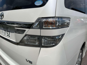 2014 Toyota Vellfire 3.5 V6 V Premium SEAT Edition 5dr 7 Seats in White — image 4