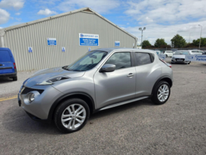 2017 Nissan Juke 1.2 Dig-T N-Connecta Euro 6 (s/s) 5dr in Silver — image 3