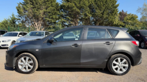 2011 Mazda Mazda3 1.6 Ts2 Euro 5 5dr in Grey — image 5