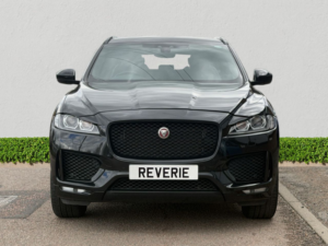 2020 Jaguar F-Pace 2.0 P250i Chequered Flag SUV 5dr Petrol Auto AWD Euro 6 (s/s) (250 Ps) in Black — image 2