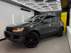 2012 Volkswagen Touareg 3.0 Tdi V6 Bluemotion Tech Se in Grey — image 5