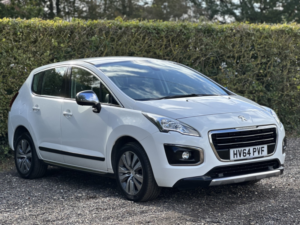 2014 Peugeot 3008 1.6 Hdi Active in White — image 3