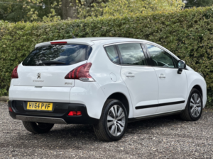 2014 Peugeot 3008 1.6 Hdi Active in White — image 5