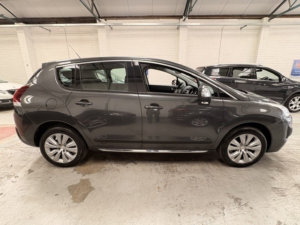 2015 Peugeot 3008 1.6 Bluehdi Active in Grey — image 6