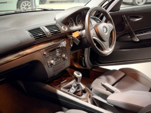 2012 BMW 1 Series 2.0 120i Se Euro 5 (s/s) 2dr in Black — image 2