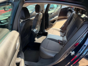 2018 Vauxhall Insignia 1.6 Turbo D Ecotec Blueinjection Tech Line Nav Grand Sport Euro 6 (s/s) 5dr in Blue — image 5