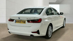 2019 BMW 3 Series 2.0 320d Se Auto Euro 6 (s/s) 4dr in White — image 4