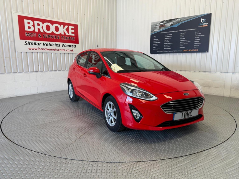 2018 Ford Fiesta 1.1 Ti-Vct Zetec Euro 6 (s/s) 5dr in Red — image 1
