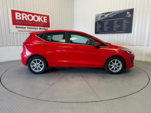 2018 Ford Fiesta 1.1 Ti-Vct Zetec Euro 6 (s/s) 5dr in Red — image 5