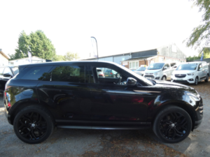 2019 Land Rover Range Rover Evoque 2.0 D180 R-Dynamic Se SUV 5dr Diesel Auto 4WD Euro 6 (s/s) (180 Ps) in Black — image 2