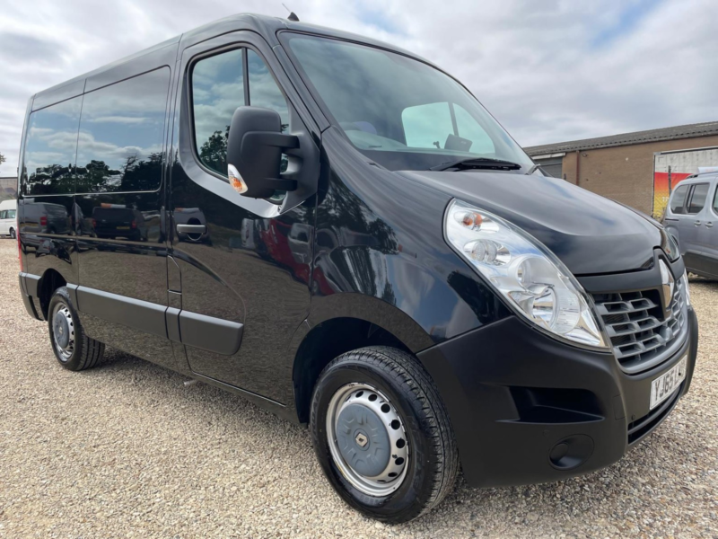 2015 Renault Master Auto Wav Automatic Wheelchair Accessible Vehicle 2.3 Fwd Sl28 Dci 125 Quickshift6 Business in Black — image 1