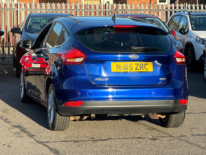 2015 Ford Focus 1.0t Ecoboost Zetec Hatchback 5dr Petrol Manual Euro 6 (s/s) (125 Ps) in Blue — image 3