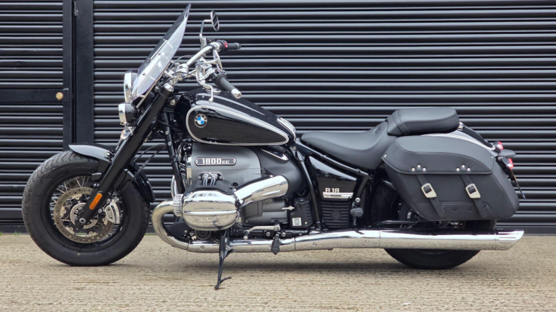 2021 BMW R 18 Classic 1800 Euro 5 in Black — image 1