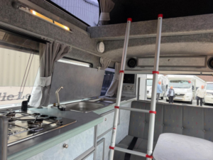1982 Volkswagen T25 Leisuredrive Camper Van in Multicolour — image 4