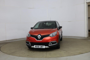 2016 Renault Captur 1.5 Dci Energy Signature Nav Auto Euro 6 (s/s) 5dr in Red — image 2