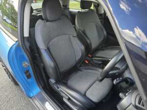 2015 MINI Hatch 1.5 Cooper 3-Door Hatch in Blue — image 4