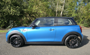 2015 MINI Hatch 1.5 Cooper 3-Door Hatch in Blue — image 5
